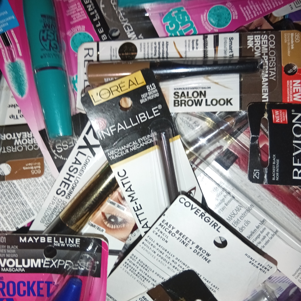 L'Oreal Infallible Eyeliner in Black